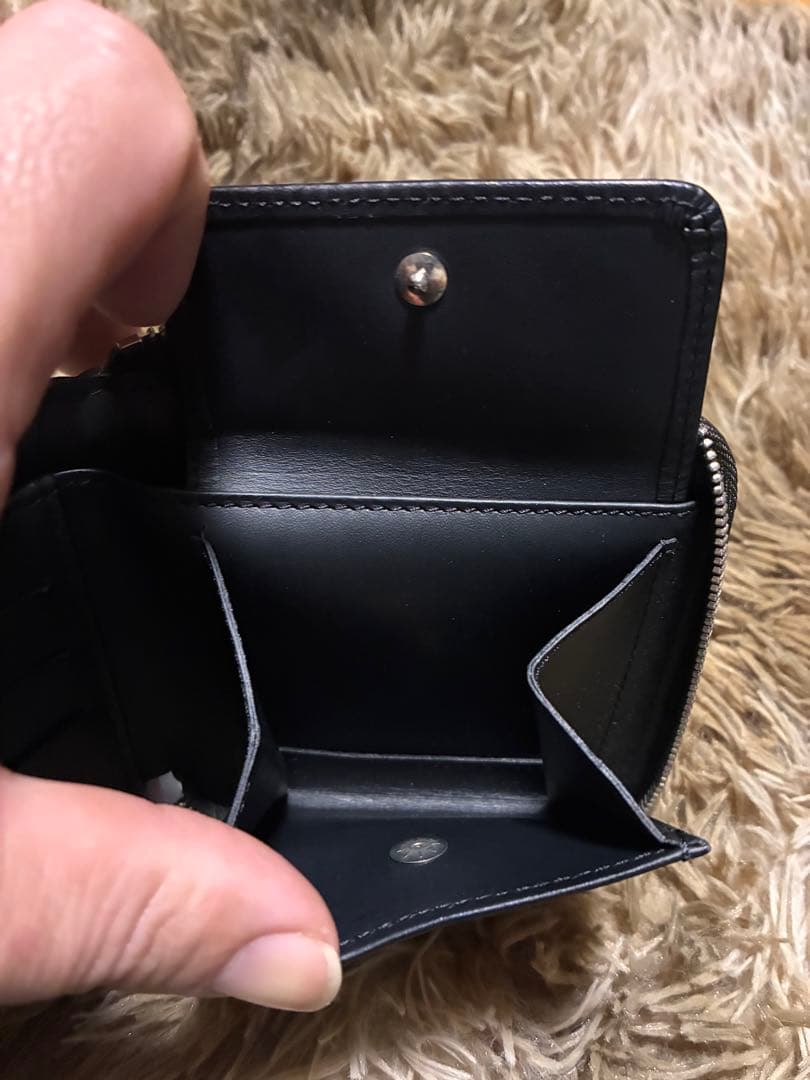 週末値下げ Louis Vuitton ブラック 二つ折り財布