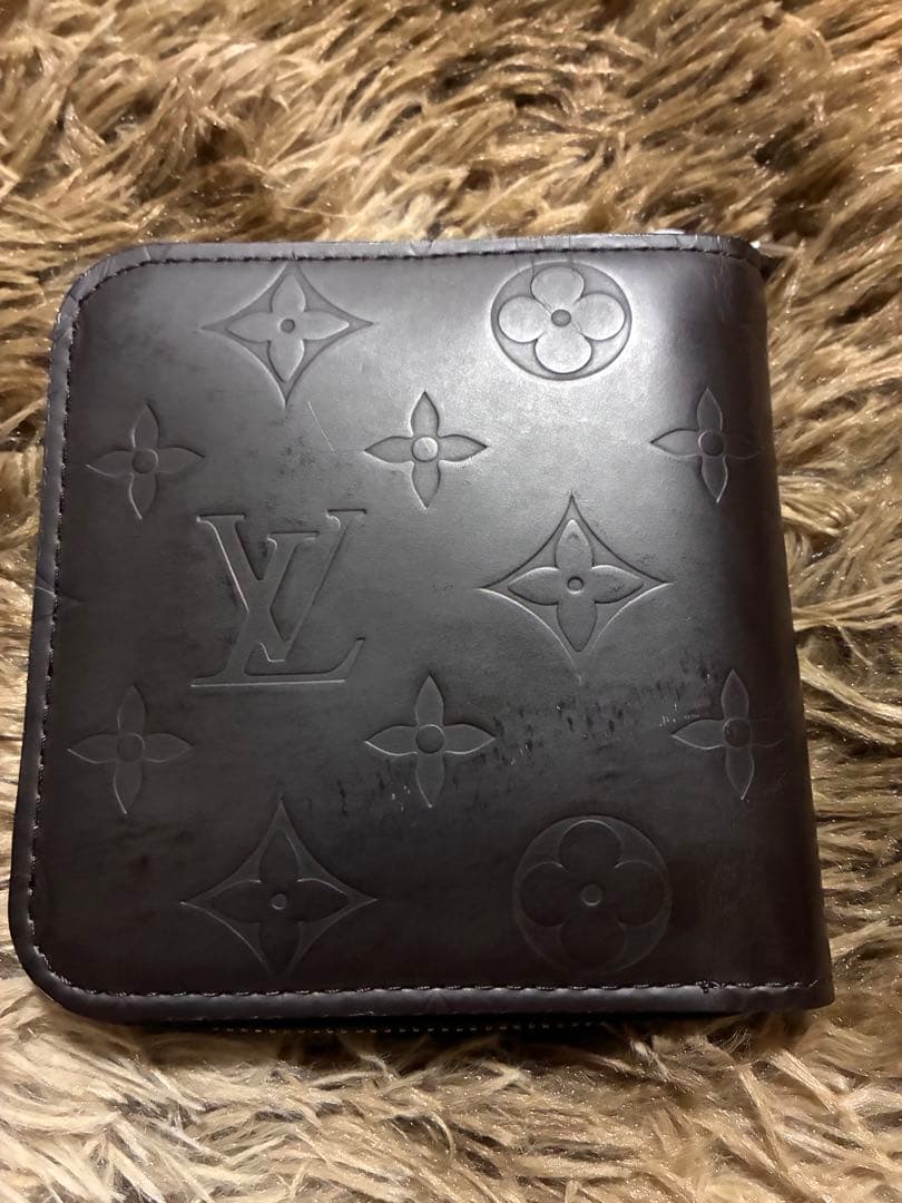 週末値下げ Louis Vuitton ブラック 二つ折り財布