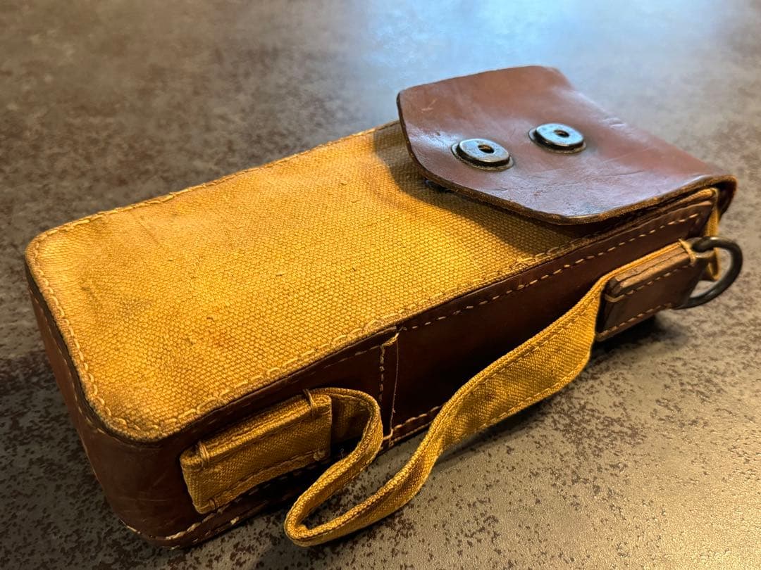 99式軽機関銃　96式軽機関銃　弾倉入れ　弾倉嚢　実物　日本陸軍　WW2