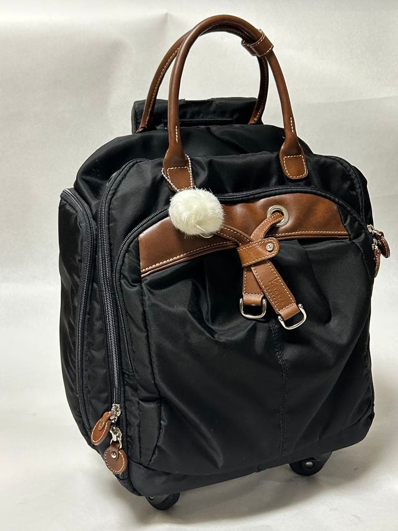 カナナ プロジェクト　ナイロンキャリーケース　旅行鞄　レディース　バッグ　機内