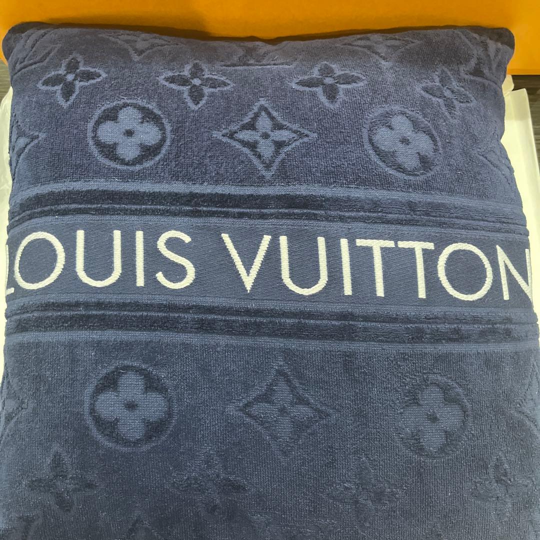 ルイヴィトン クッション・LV バケーション ブルーマリーヌ