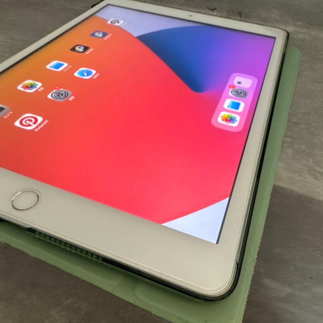 ipad8世代 32GB おまけ付き シルバー 10.2インチ