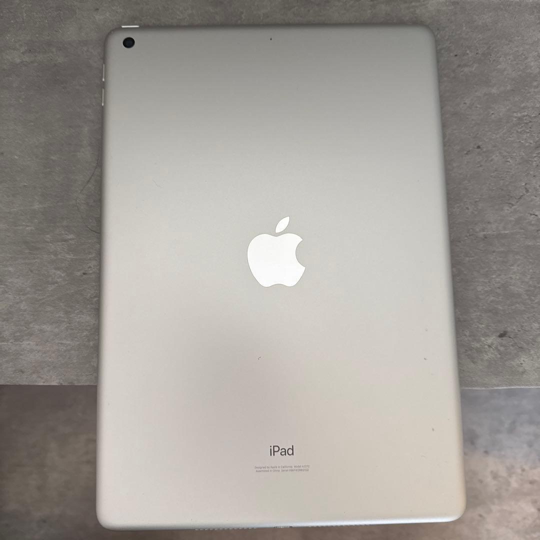 ipad8世代 32GB おまけ付き シルバー 10.2インチ