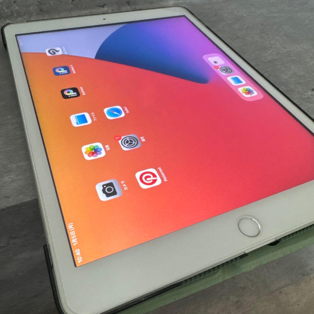 ipad8世代 32GB おまけ付き シルバー 10.2インチ