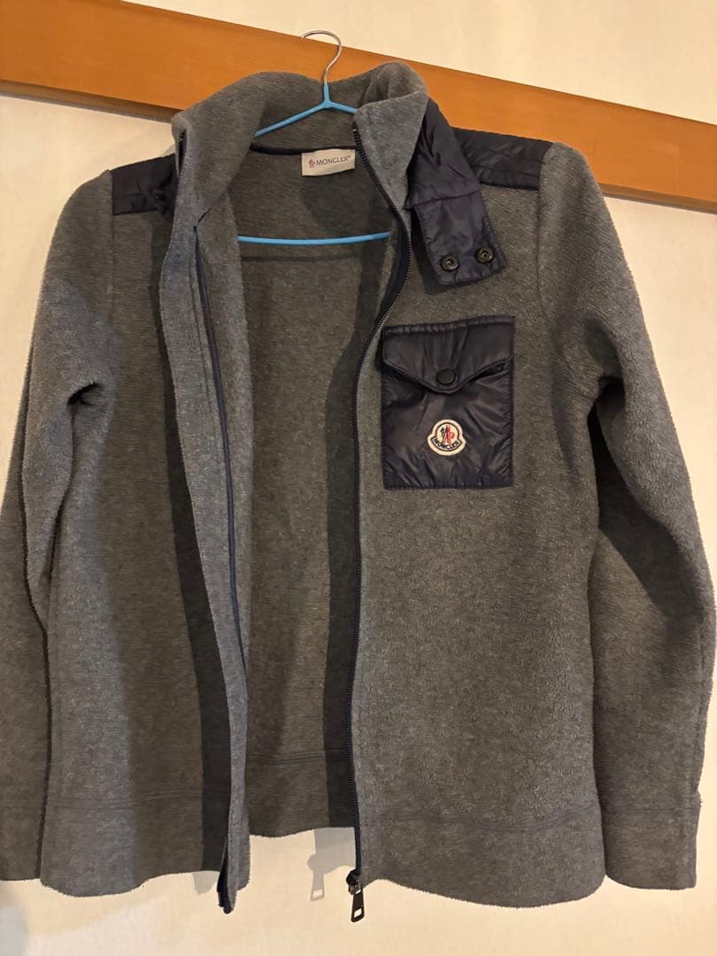 Moncler グレー ジャケット