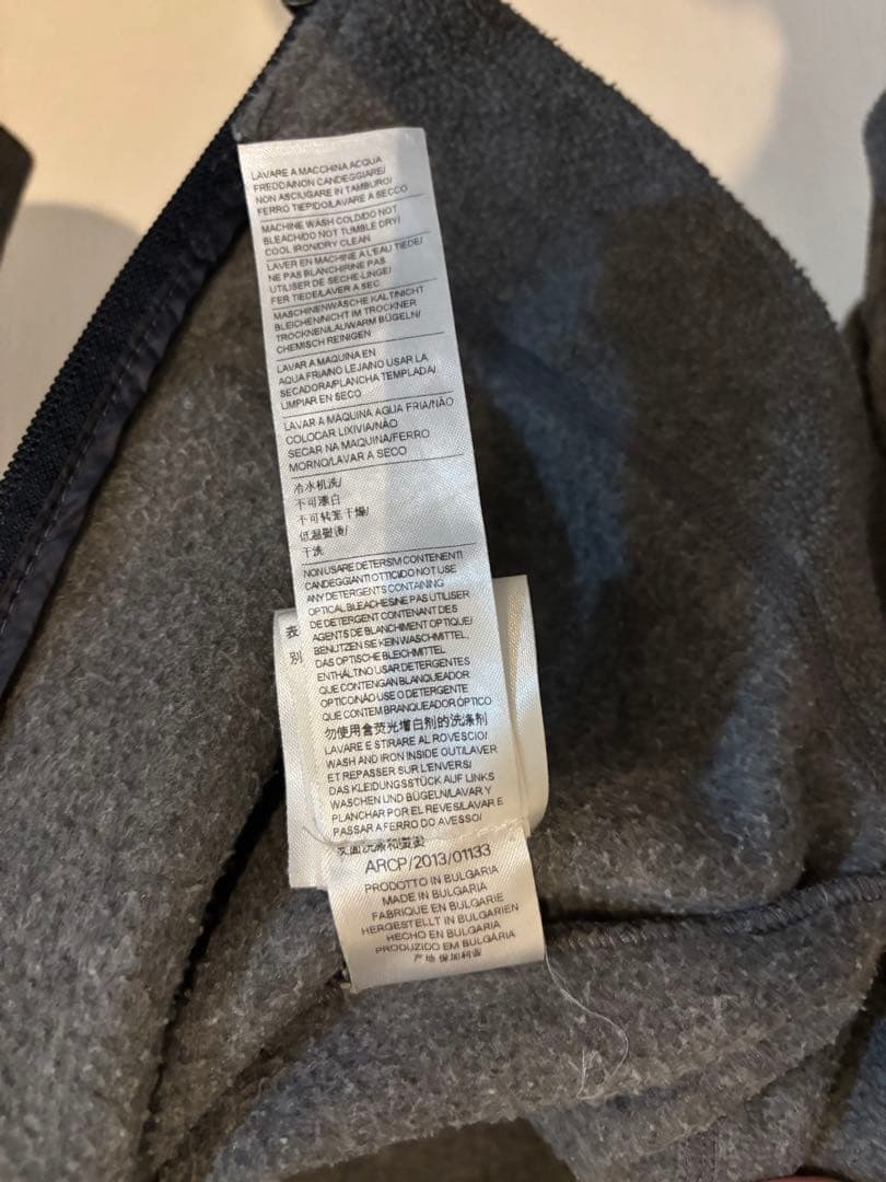 Moncler グレー ジャケット