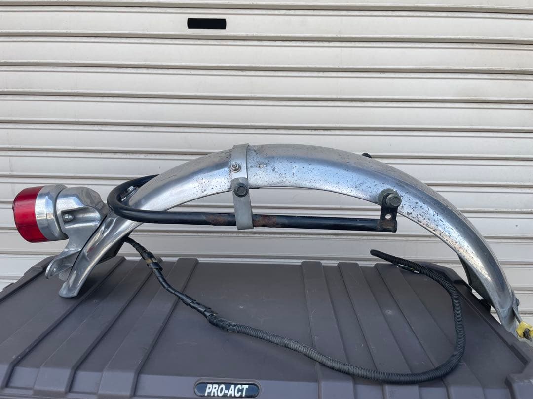 SR400 SR500 WM製 フロント、リアフェンダー　WM製 テールランプ