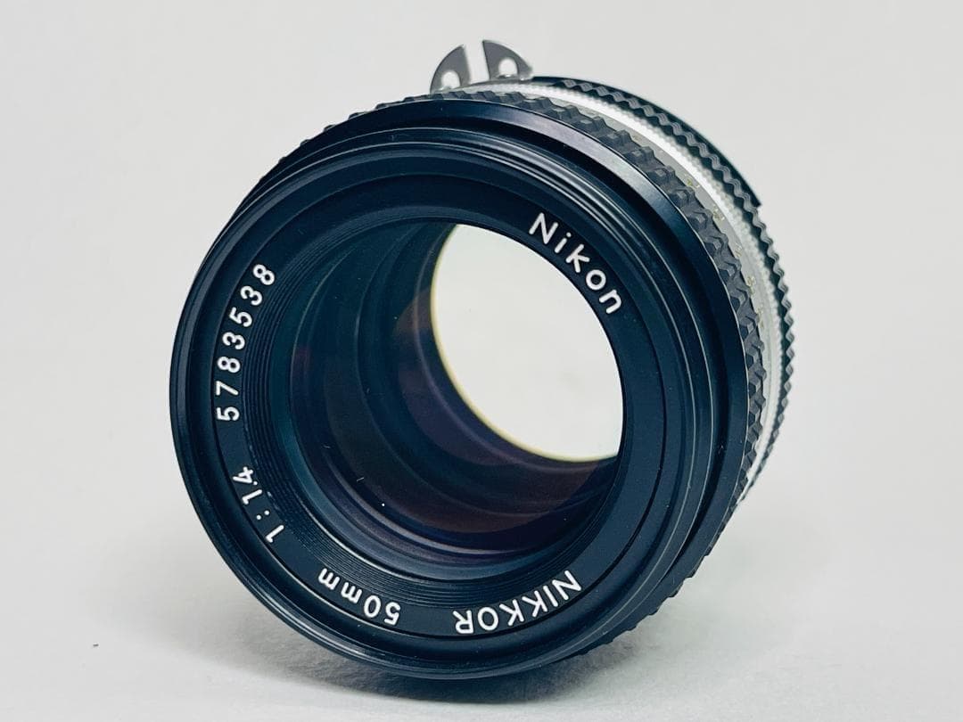 【美品】Nikon Ai-s NIKKOR 50mm F1.4【銘玉標準レンズ】