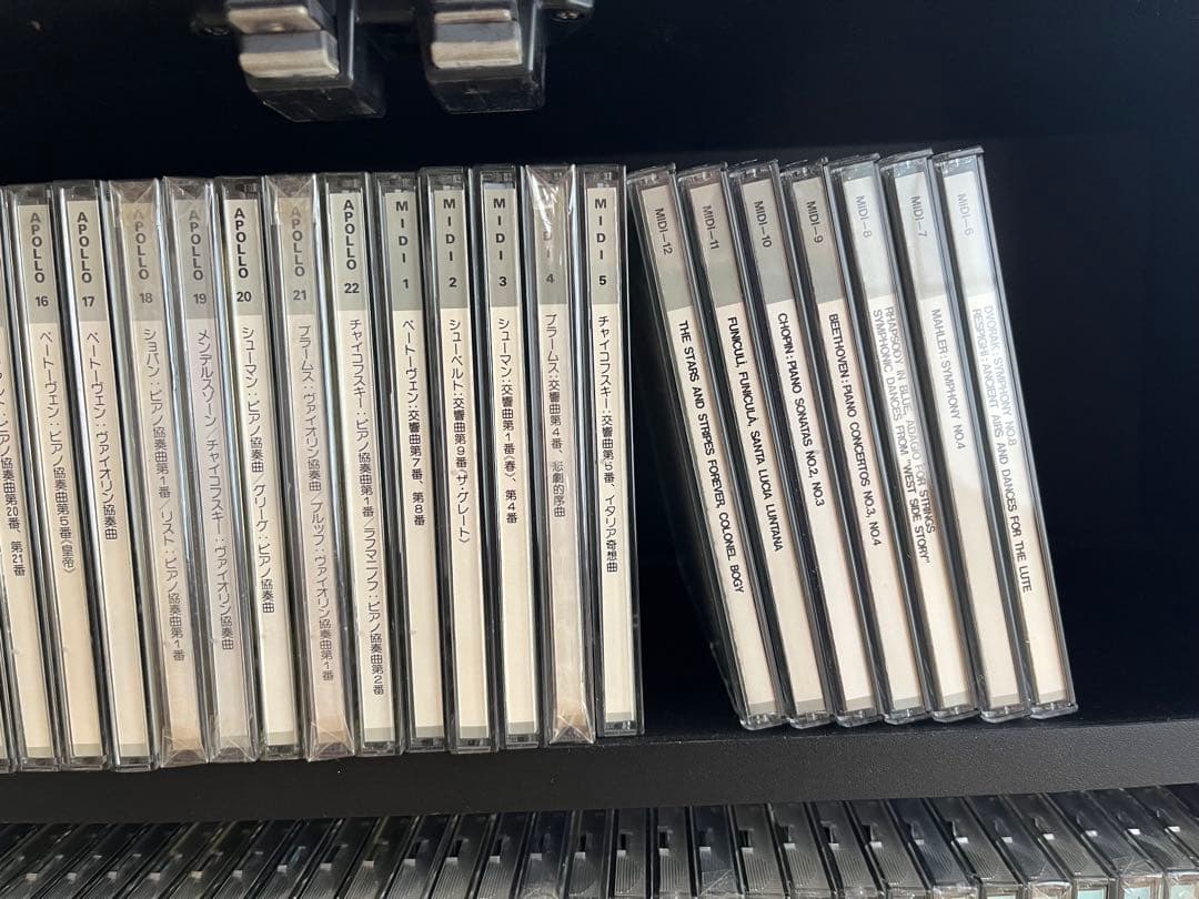 クラシックCDセット　まとめ売り　収納ラック付き