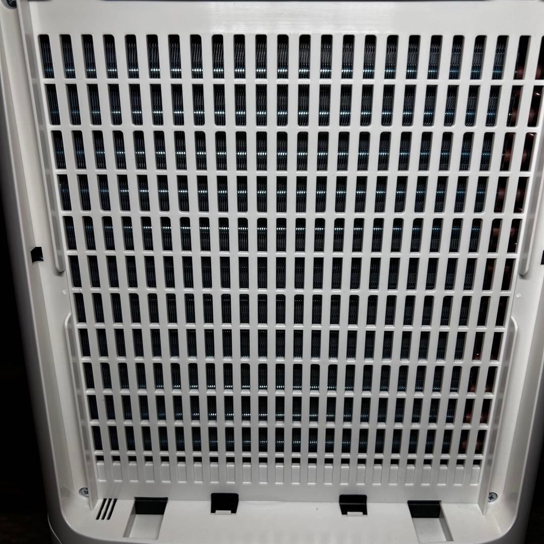 美品 シャープ コンプレッサー方式 除湿機 衣類乾燥 CV-P180-W