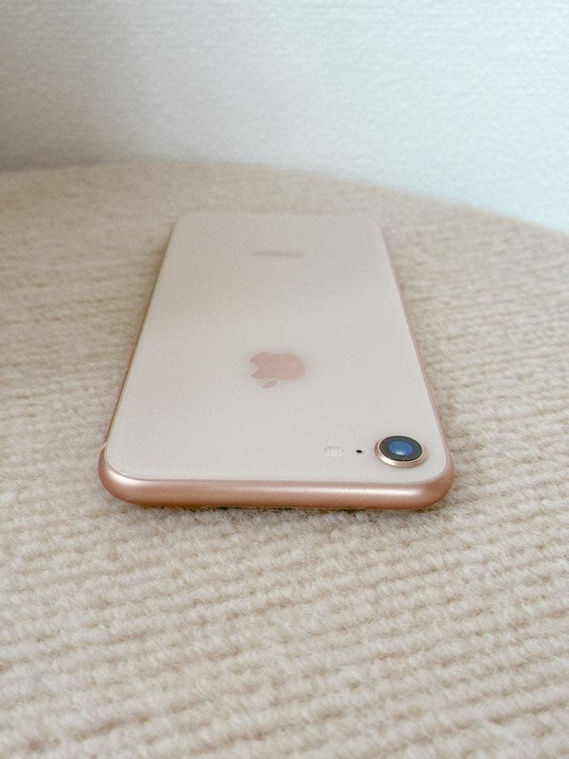 【本体のみ】iPhone8 64GB SIMフリー 最大容量　78%