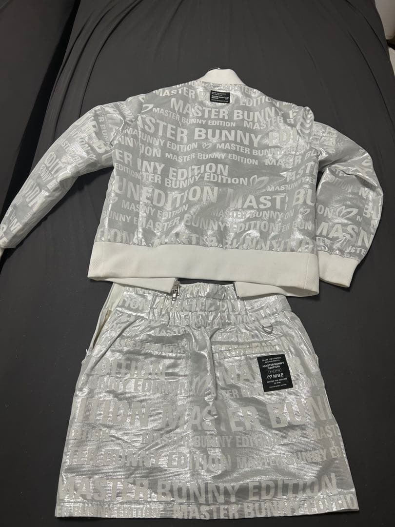 MASTER BUNNY シルバーセットアップ サイズ　2