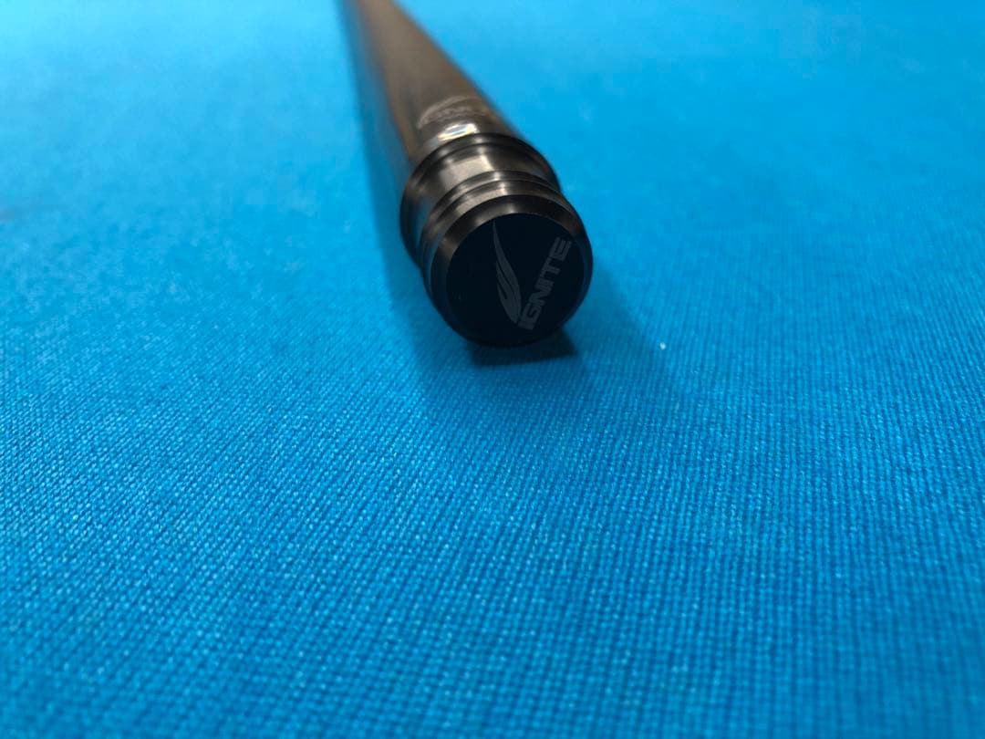 【正月値下げ中】IGNITE Wavy2 12.6ビリヤードシャフト