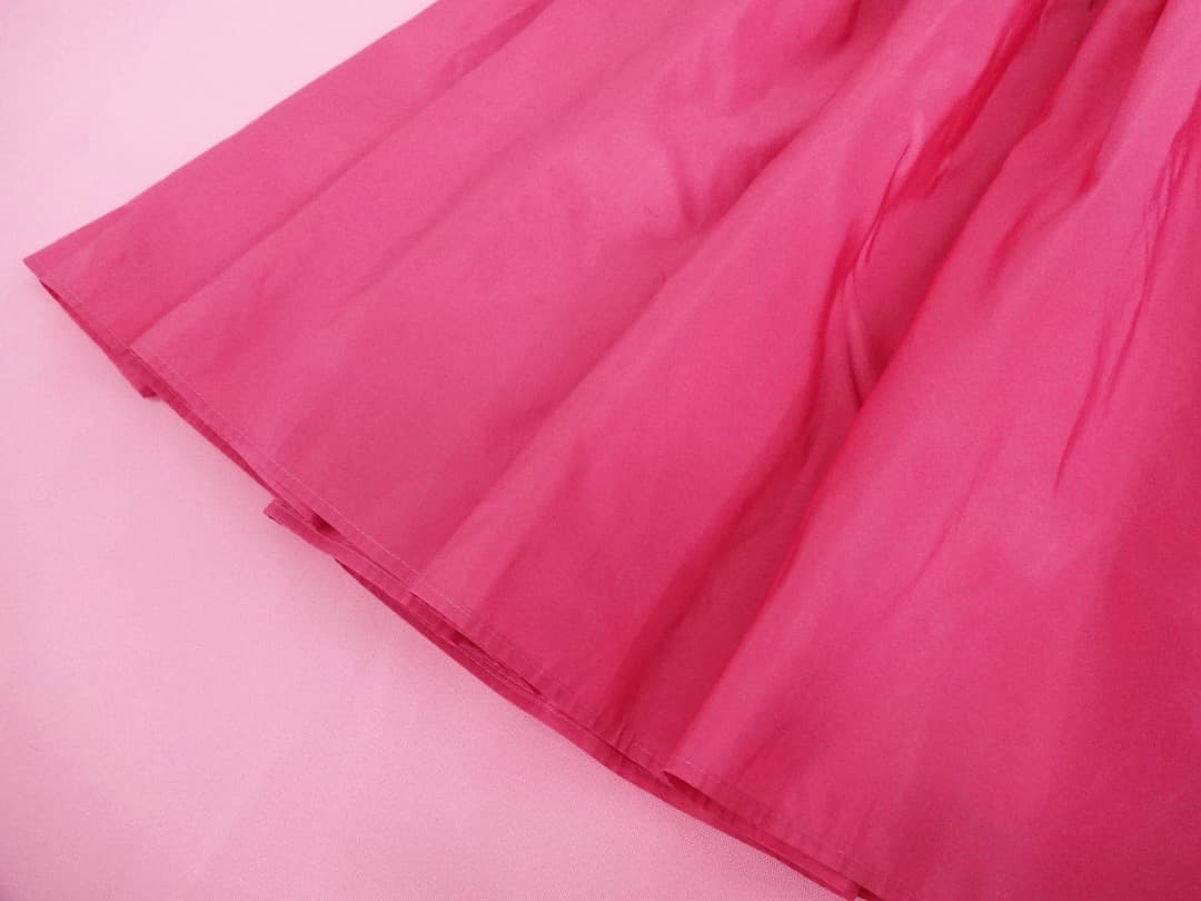 FOXEY フォクシーシルクシャカシャカ素材ふんわりティアードスカート　ピンク