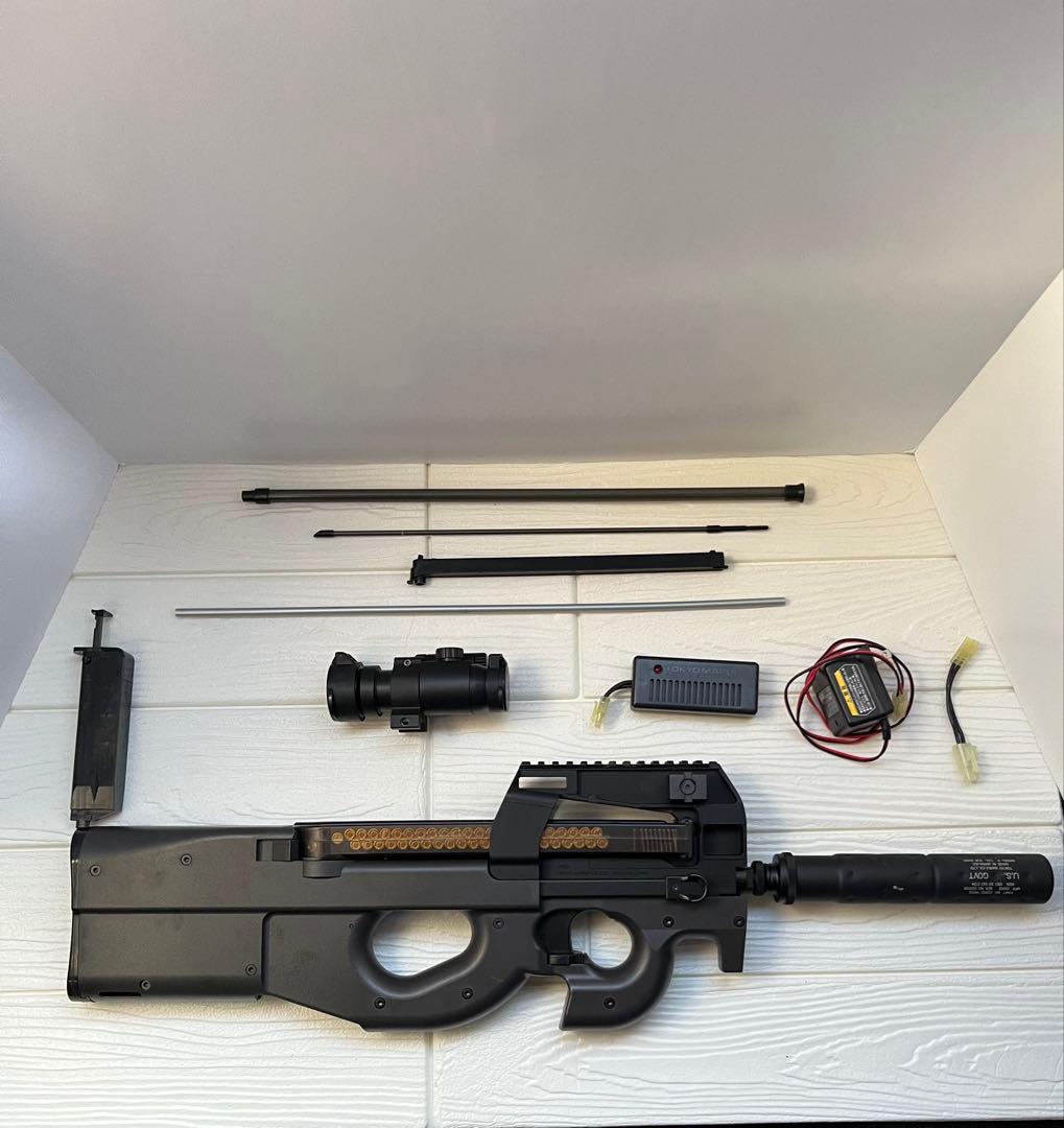 東京マルイ製　P-90 TR 電動エアガン