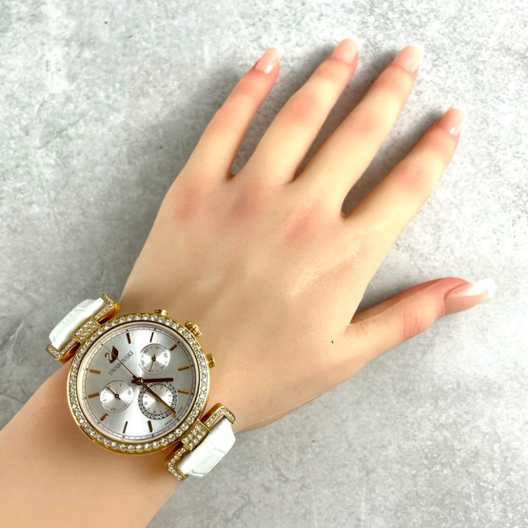稼働品✨人気 Swarovski スワロフスキー 腕時計 ゴールド クロノグラフ