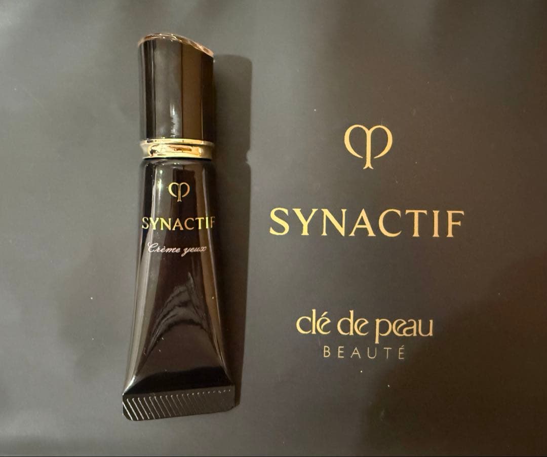 クレドポーボーテ　シナクティフ　クレームイユーn アイクリーム　8g