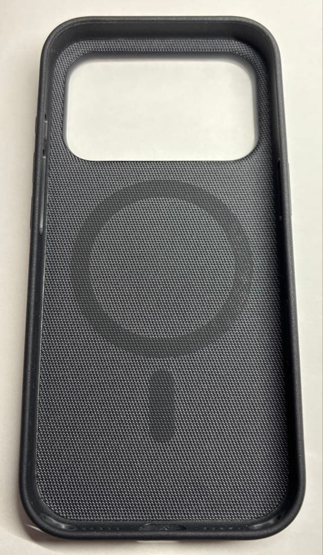 【美品】iPhone 17 Pro シルバー 256GB（純正ケース付き）