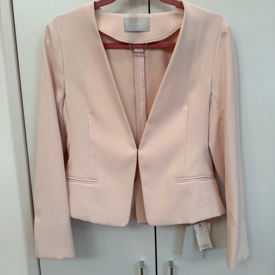 セルフォード ピンク ノーカラージャケット