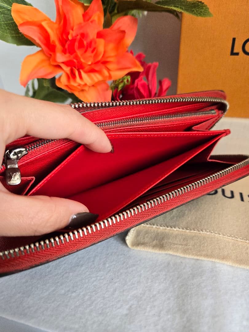 LOUIS VUITTON ルイヴィトン エピ 長財布 ジッピーウォレット☺︎