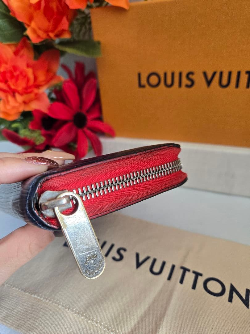 LOUIS VUITTON ルイヴィトン エピ 長財布 ジッピーウォレット☺︎