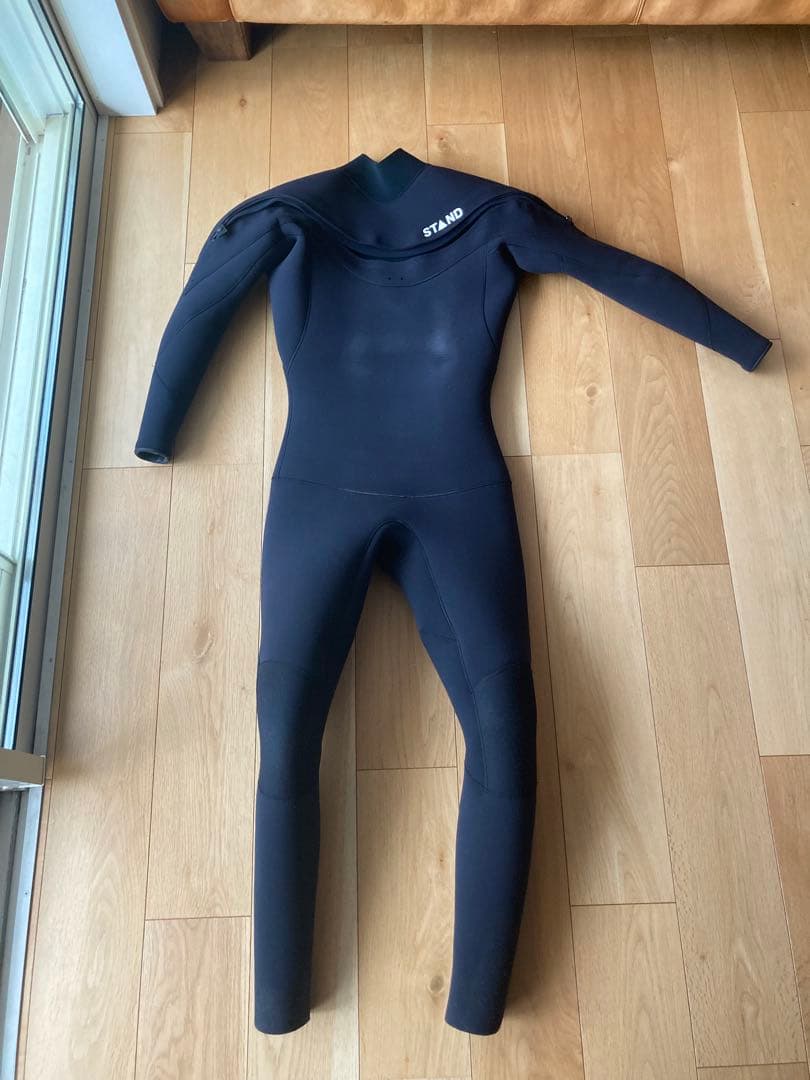 ウェットスーツ　セミドライ