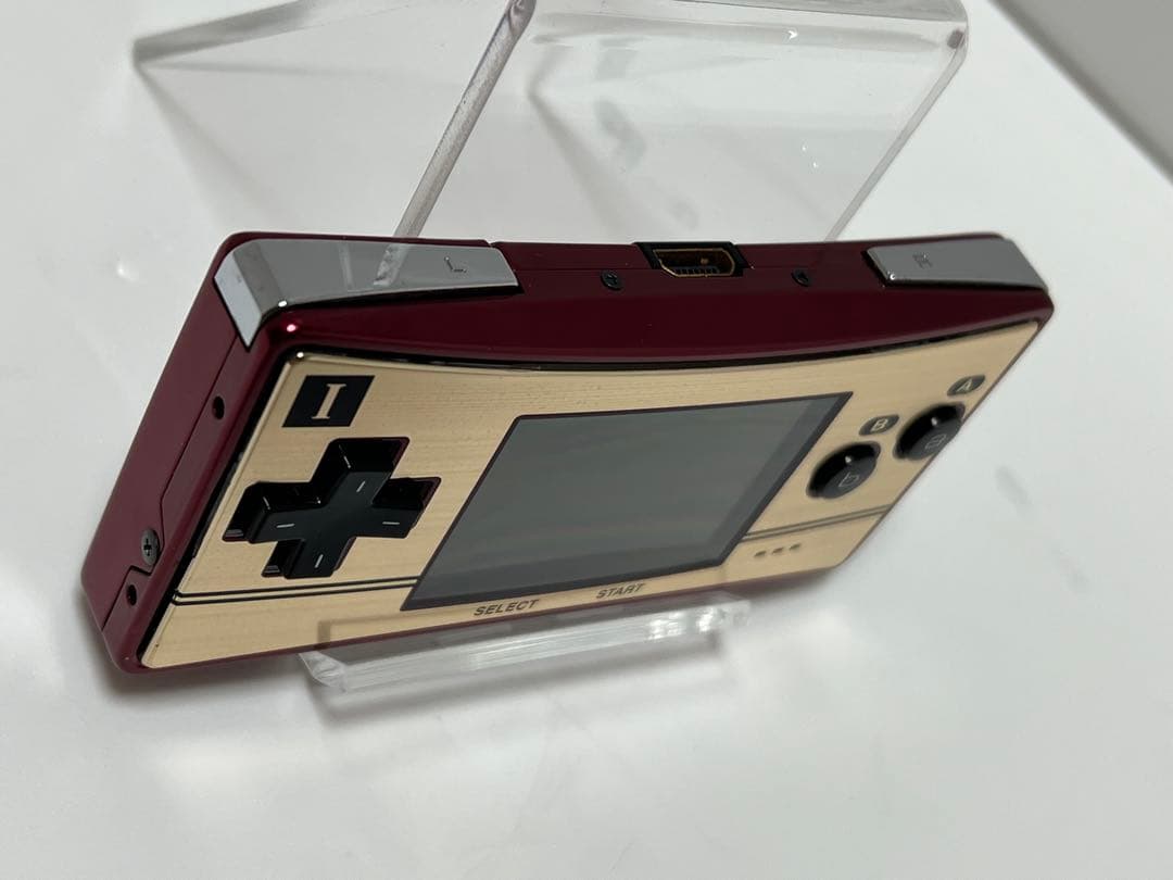 ゲームボーイミクロ GAME BOY micro ファミコンバージョン