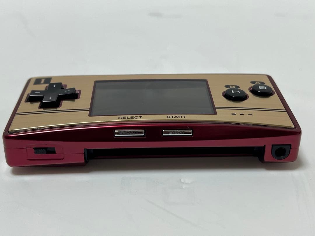 ゲームボーイミクロ GAME BOY micro ファミコンバージョン