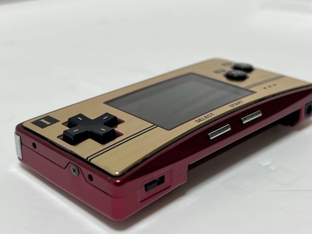 ゲームボーイミクロ GAME BOY micro ファミコンバージョン