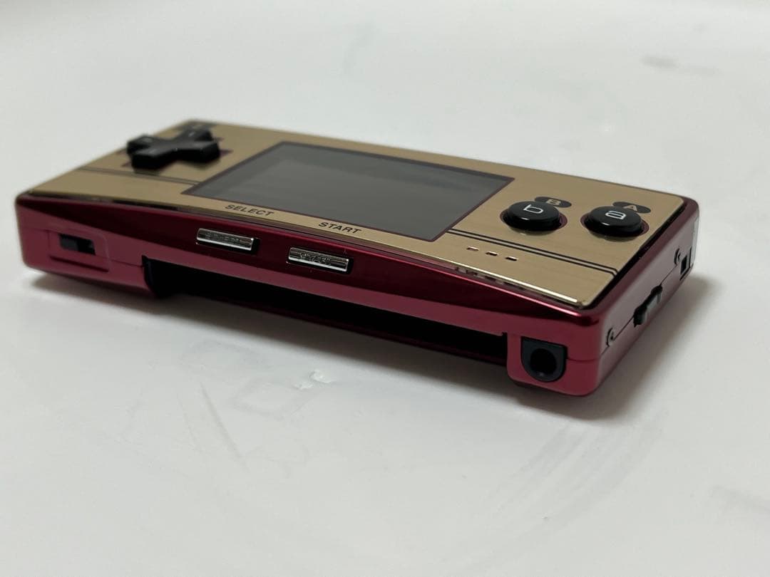 ゲームボーイミクロ GAME BOY micro ファミコンバージョン