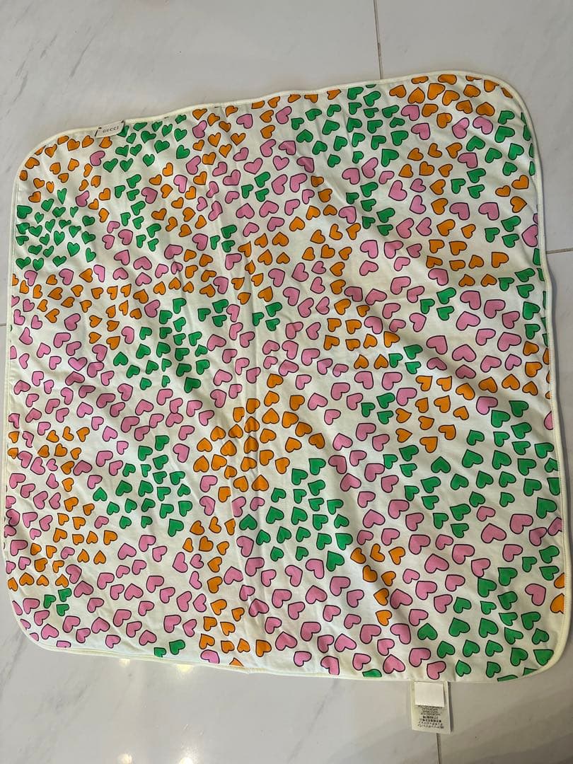 新品　GUCCI ひざかけ　ブランケット