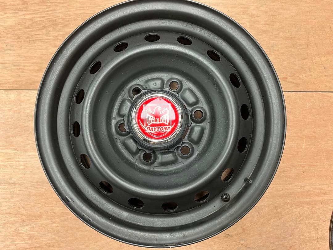 ハイエース純正スチール15インチ 4個セット、デイトナ風センターキャップ付