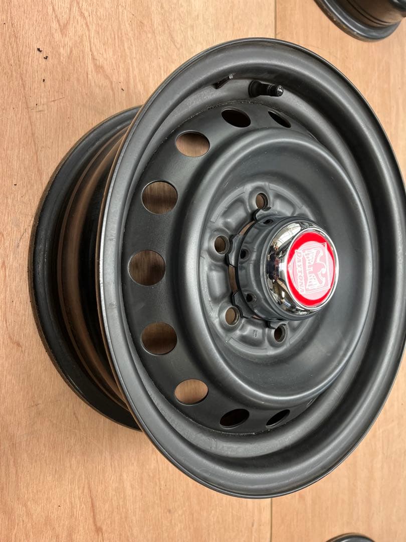 ハイエース純正スチール15インチ 4個セット、デイトナ風センターキャップ付