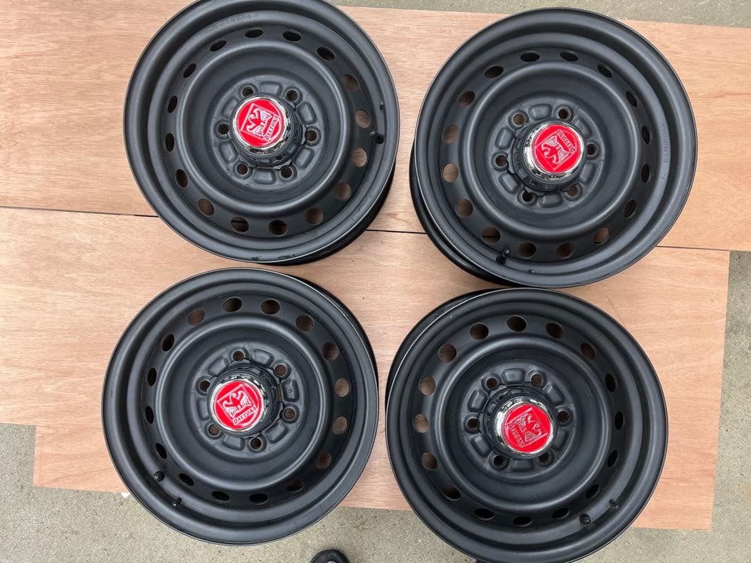 ハイエース純正スチール15インチ 4個セット、デイトナ風センターキャップ付