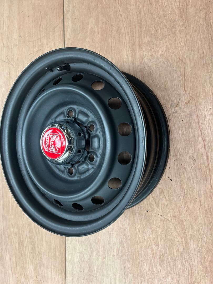 ハイエース純正スチール15インチ 4個セット、デイトナ風センターキャップ付