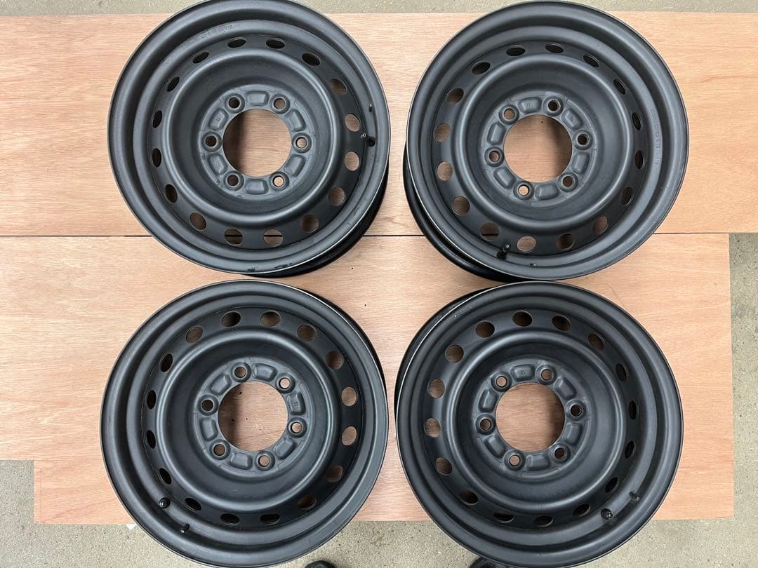 ハイエース純正スチール15インチ 4個セット、デイトナ風センターキャップ付