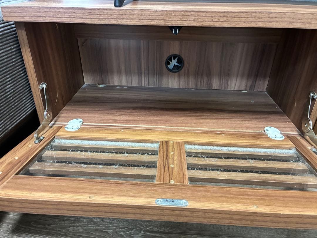 す*ず様 【値下げ可能です】ブラウン木製スラットデザインテレビ台