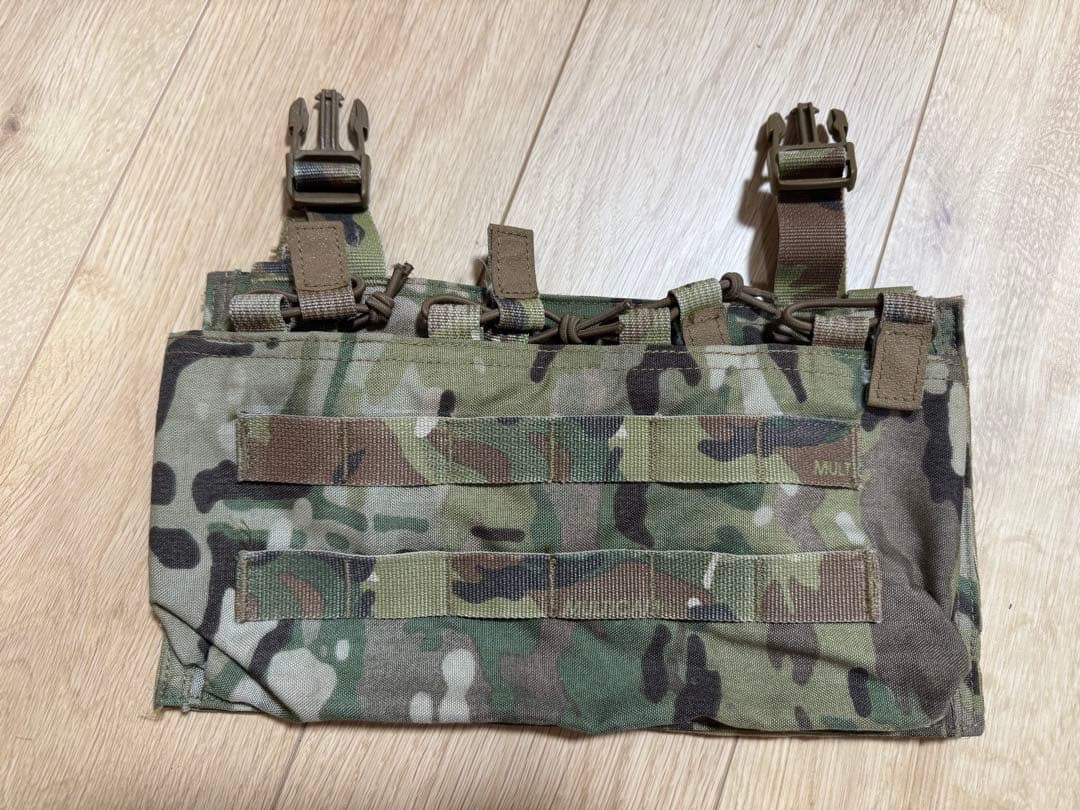 Velocity Systems クアッド 5.56 マガジンポーチ マルチカム