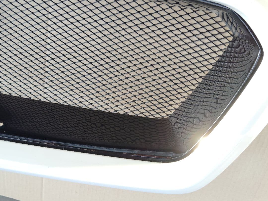 スバル　レヴォーグVM系前期型フロントグリル