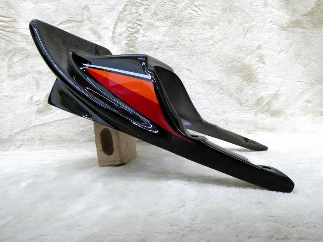 ＸＪ４００　テールカウル２ナナメ　黒オレンジ/ペイント済み ハネ