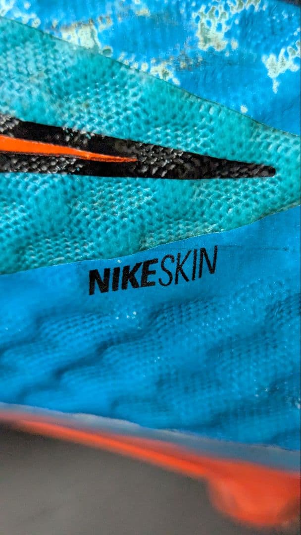 ナイキ　NIKE ハイパーヴェノム ファントム HG-E　サッカースパイク