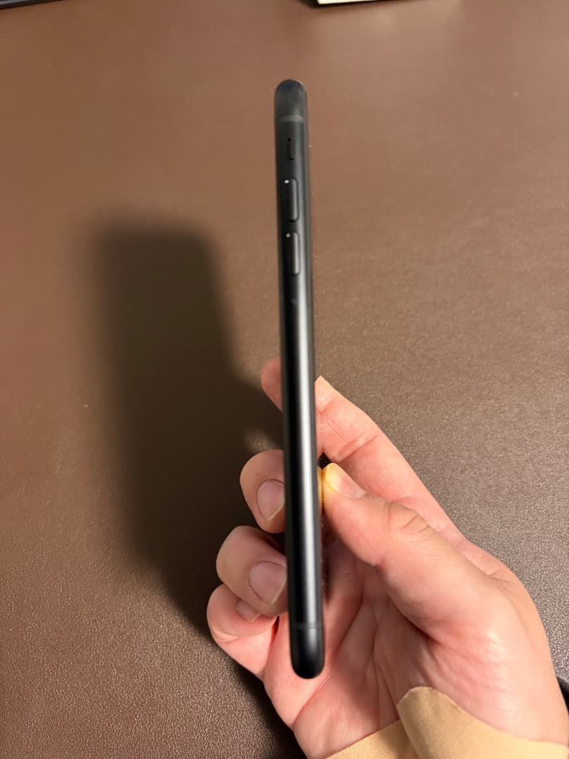 【美品】iPhone XR 64GB ブラック