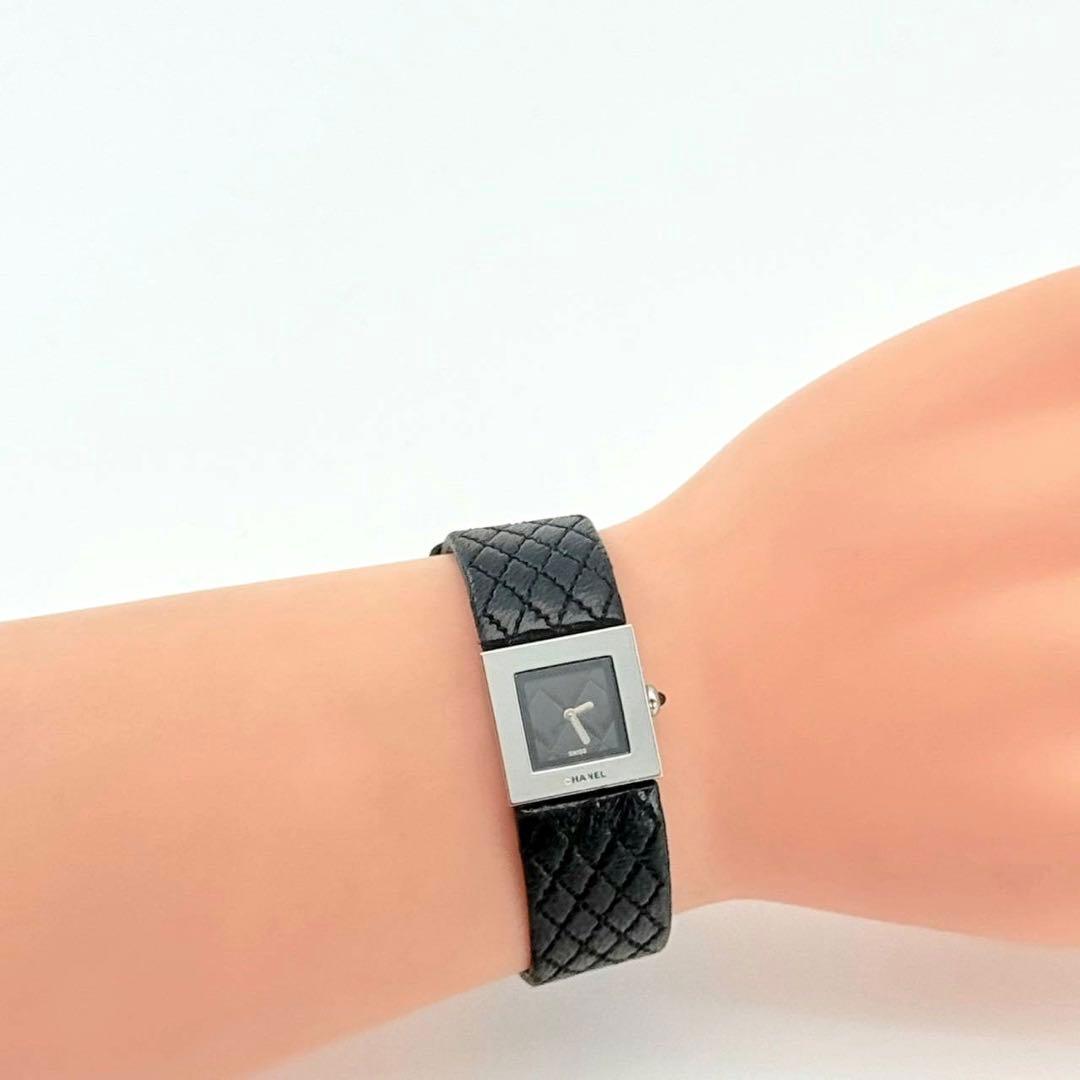シャネル　マトラッセ　時計　レディース　ブラック　キルティング　付属品有り