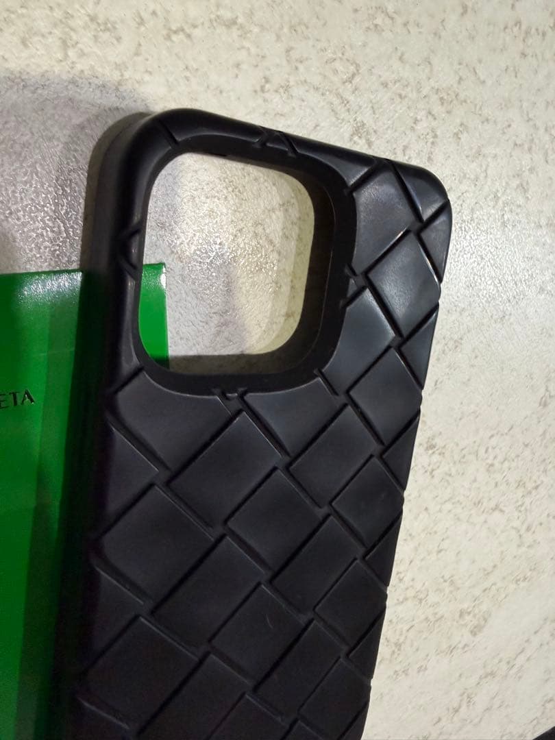 最終価格★超美品★Bottega Veneta iPhone16 pro用ケース