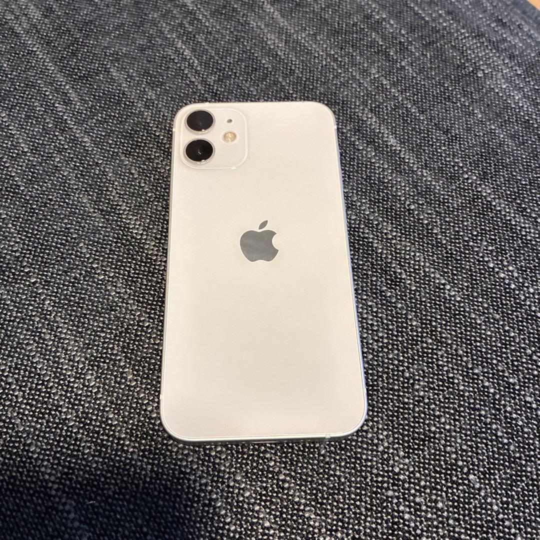 Apple iPhone 12 mini ホワイト