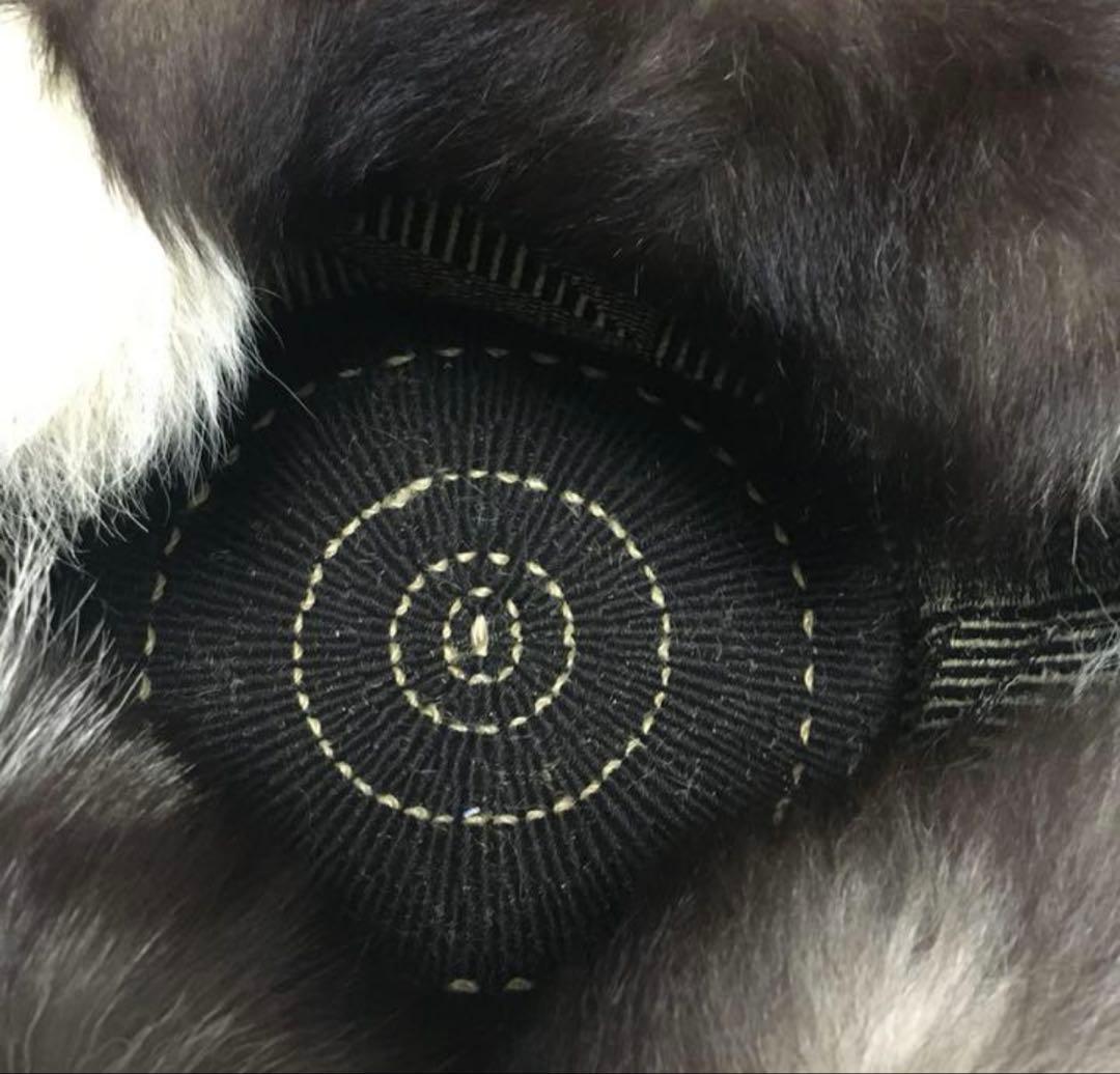 幾何学模様のファー付きかごバッグ