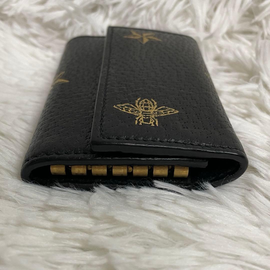 極美品　GUCCI 6連キーケース　アニマリエ　蜂　星　本革　黒