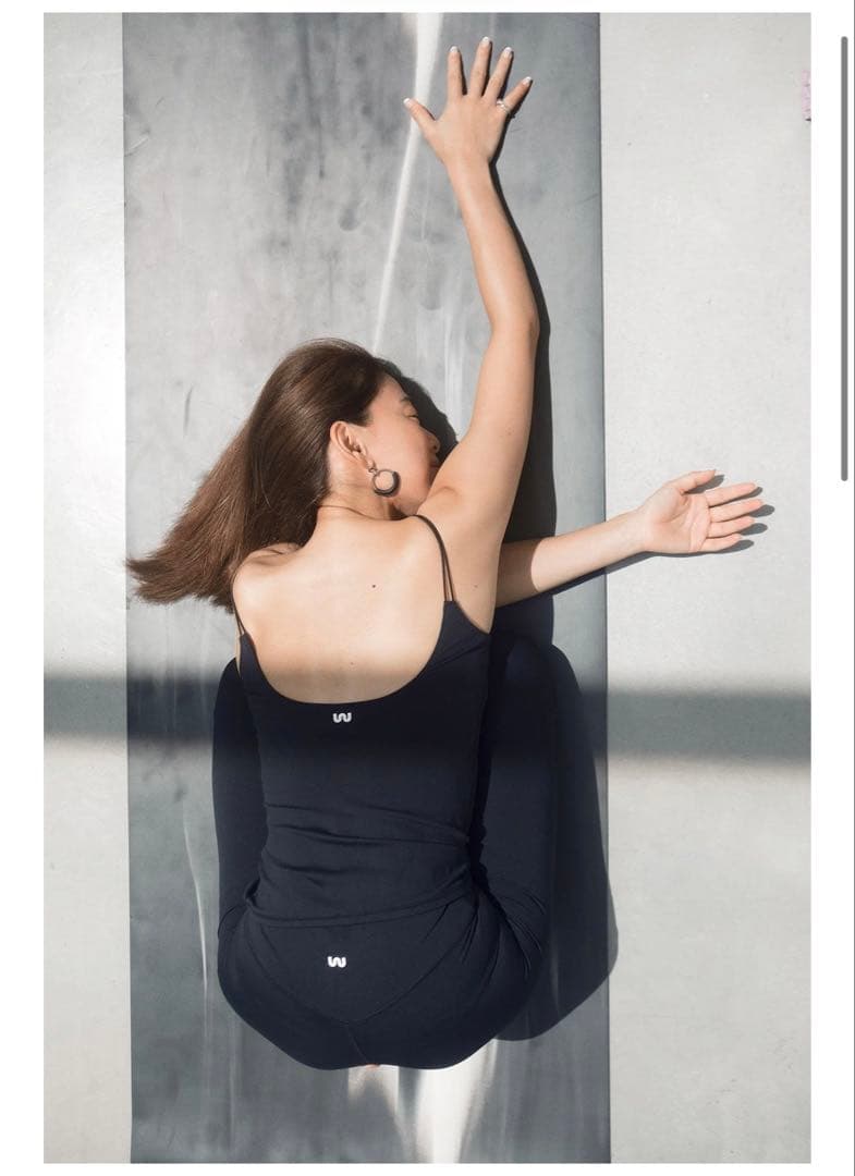 新品未使用　WERTHY ESSENTIAL YOGA TOP