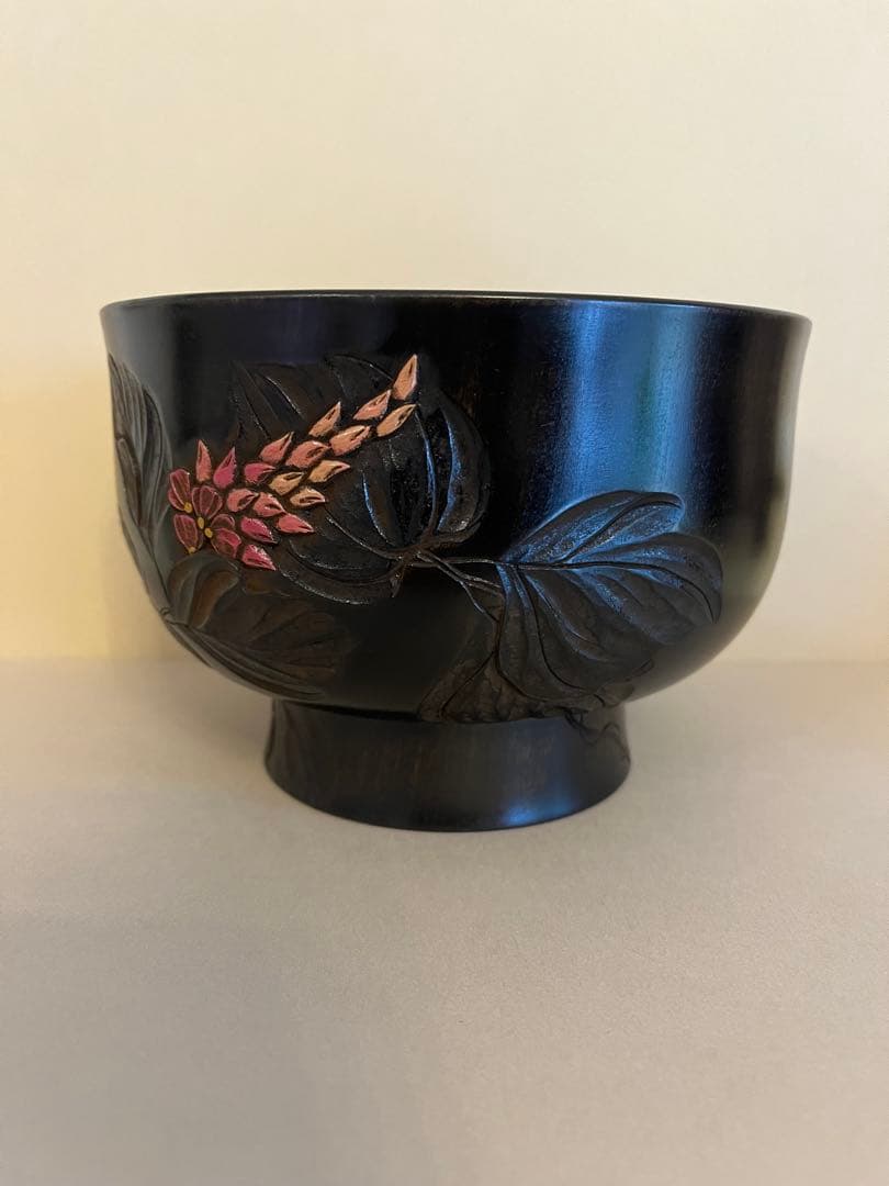 川添日記おおぶり椀　 草木彫漆器