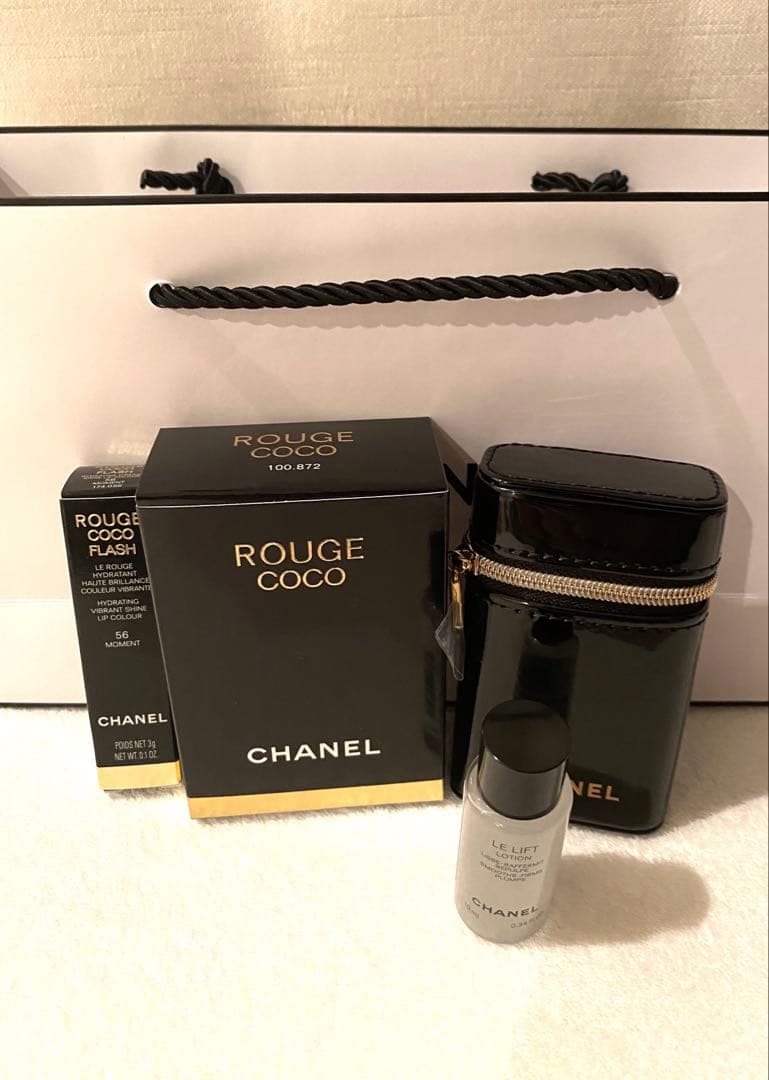 新品未使用　シャネル　ルージュココフラッシュ　ポーチ　口紅